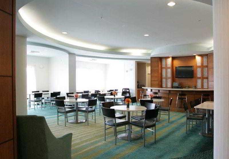 Springhill Suites Detroit Auburn Hills Restoran gambar